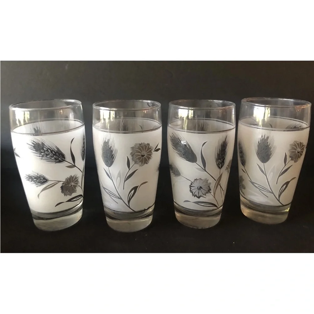 4 Vintage Libbey Frosted Silver Wheat Glasses 5” Tumblers Excellent Condition.‎